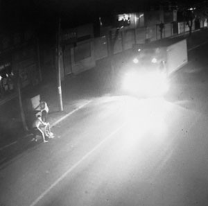 為公司采購省錢，竟然半夜連偷33個垃圾桶