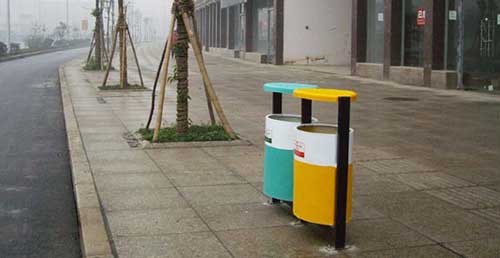 玻璃鋼環(huán)保分類(lèi)垃圾桶